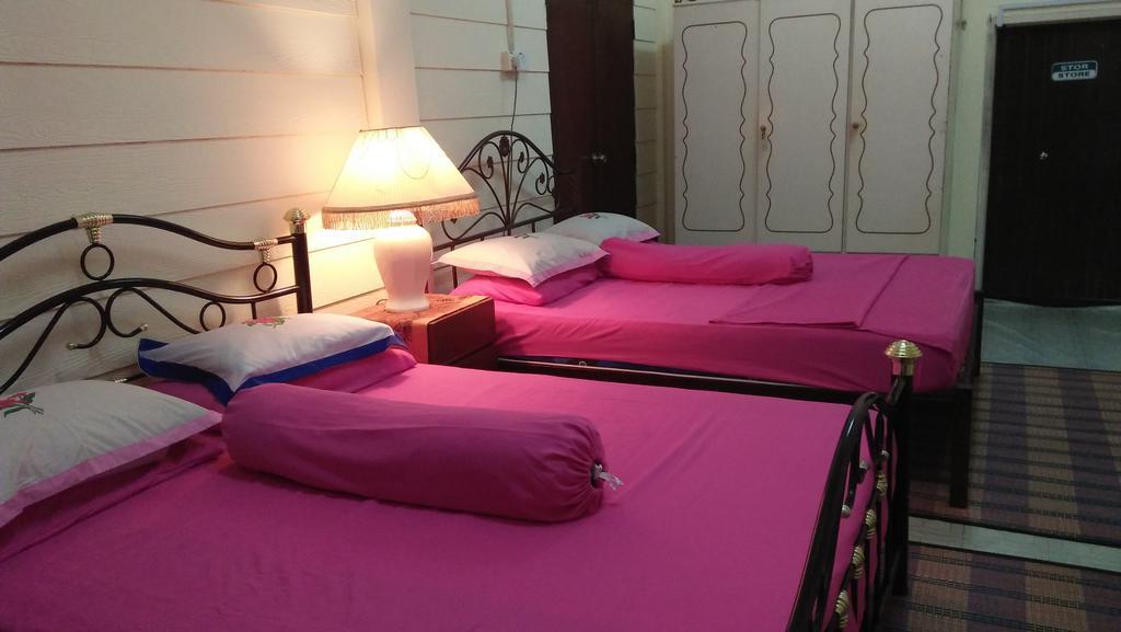 Teratak Ibunda Guest House Kota Bharu Buitenkant foto