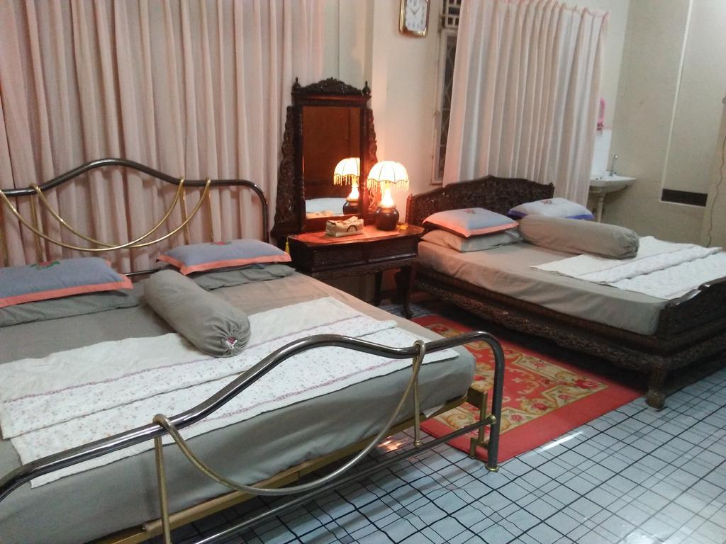 Teratak Ibunda Guest House Kota Bharu Buitenkant foto