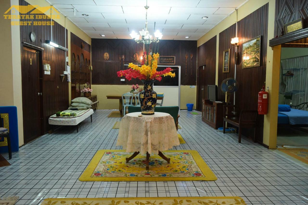 Teratak Ibunda Guest House Kota Bharu Buitenkant foto